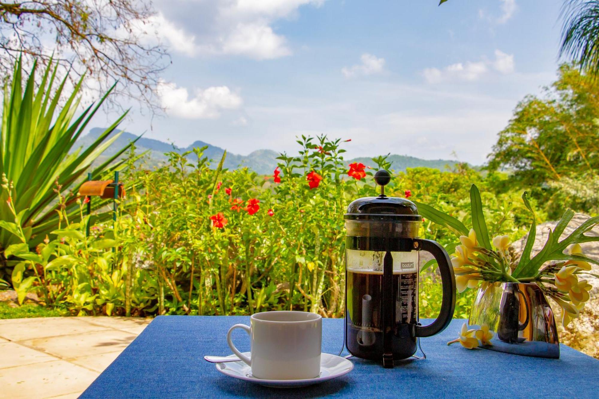 Bougainvillea Retreat Kandy Exterior foto